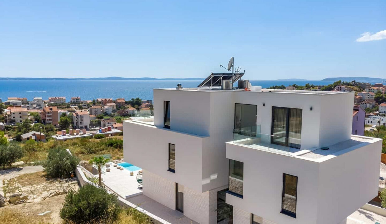 Ausgezeichnete neue Villa in Split