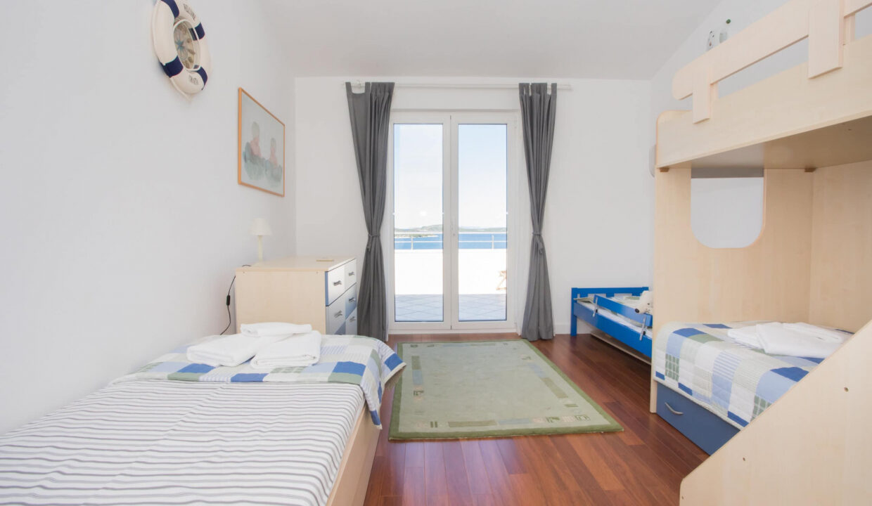 Haus mit Meerblick in der Nähe von Sibenik
