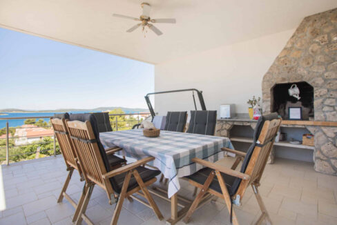 Haus mit Meerblick in der Nähe von Sibenik