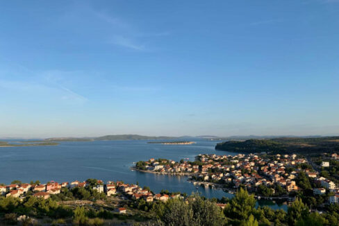 Haus mit Meerblick in der Nähe von Sibenik