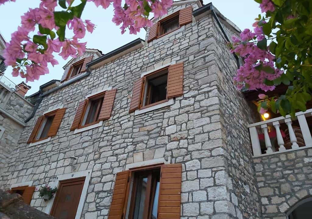 Steinhaus in Supetar Zentrum, Insel Brac